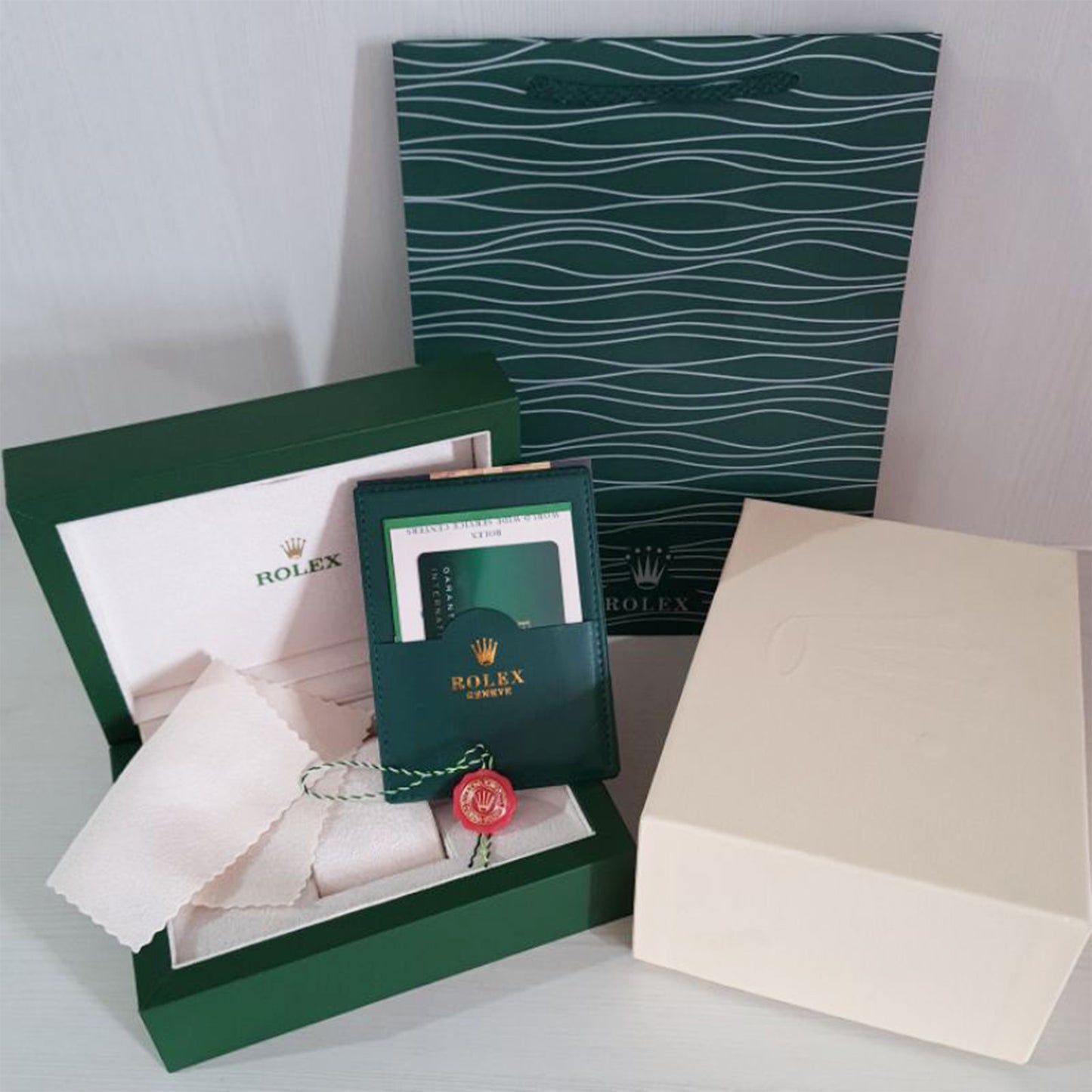 Premium Rollie Watch (Gift Box)