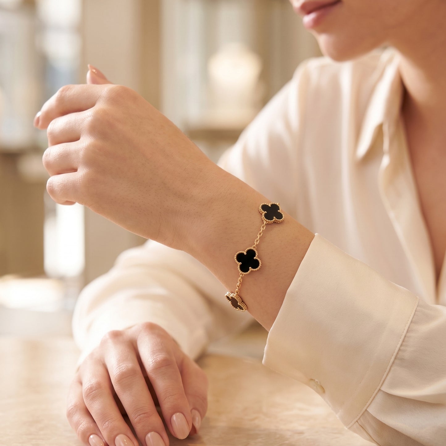 Noir Clover Bracelet