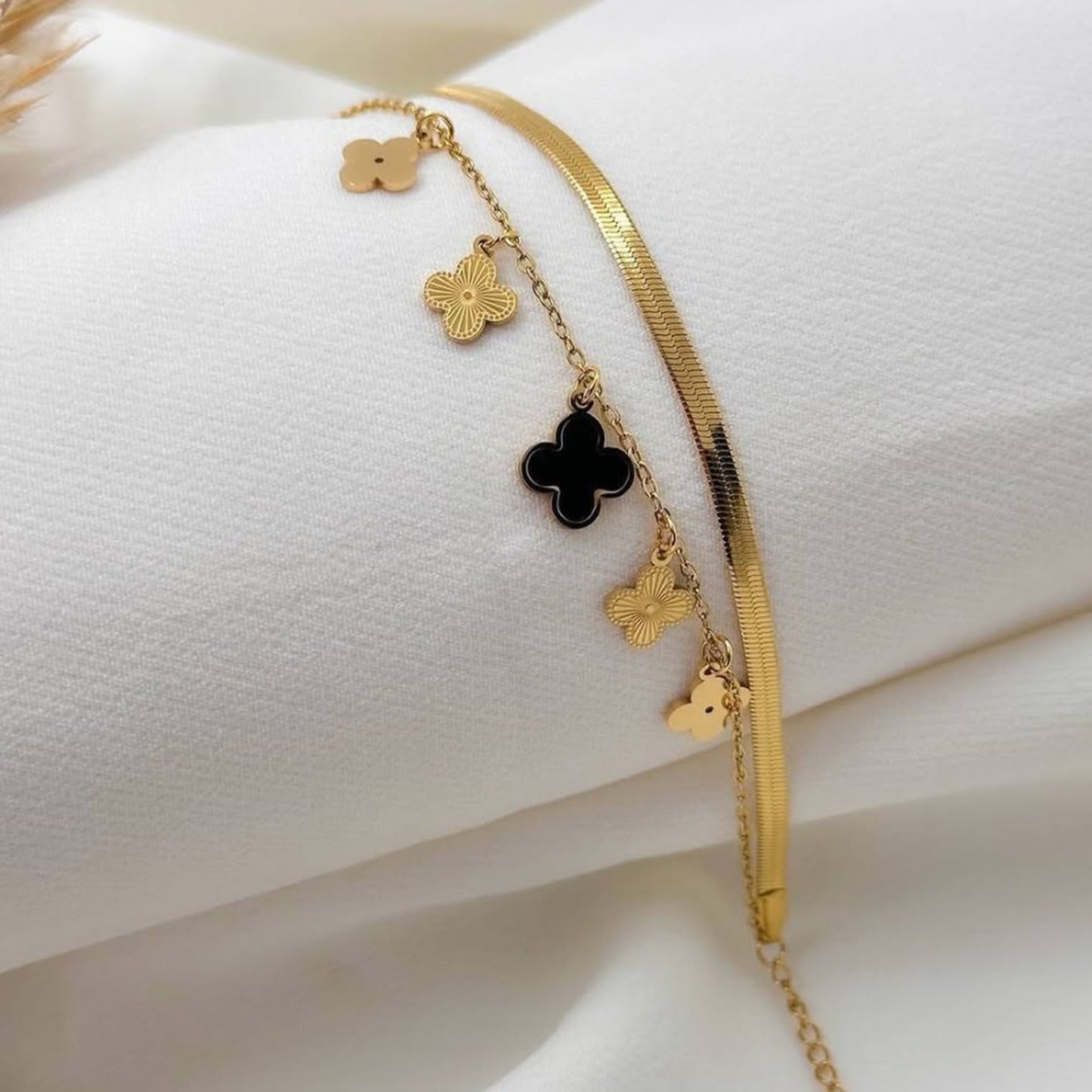 Clover Snake Chain Bracelet